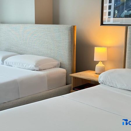 W Hotel Luxury High Rise Miami Exterior photo